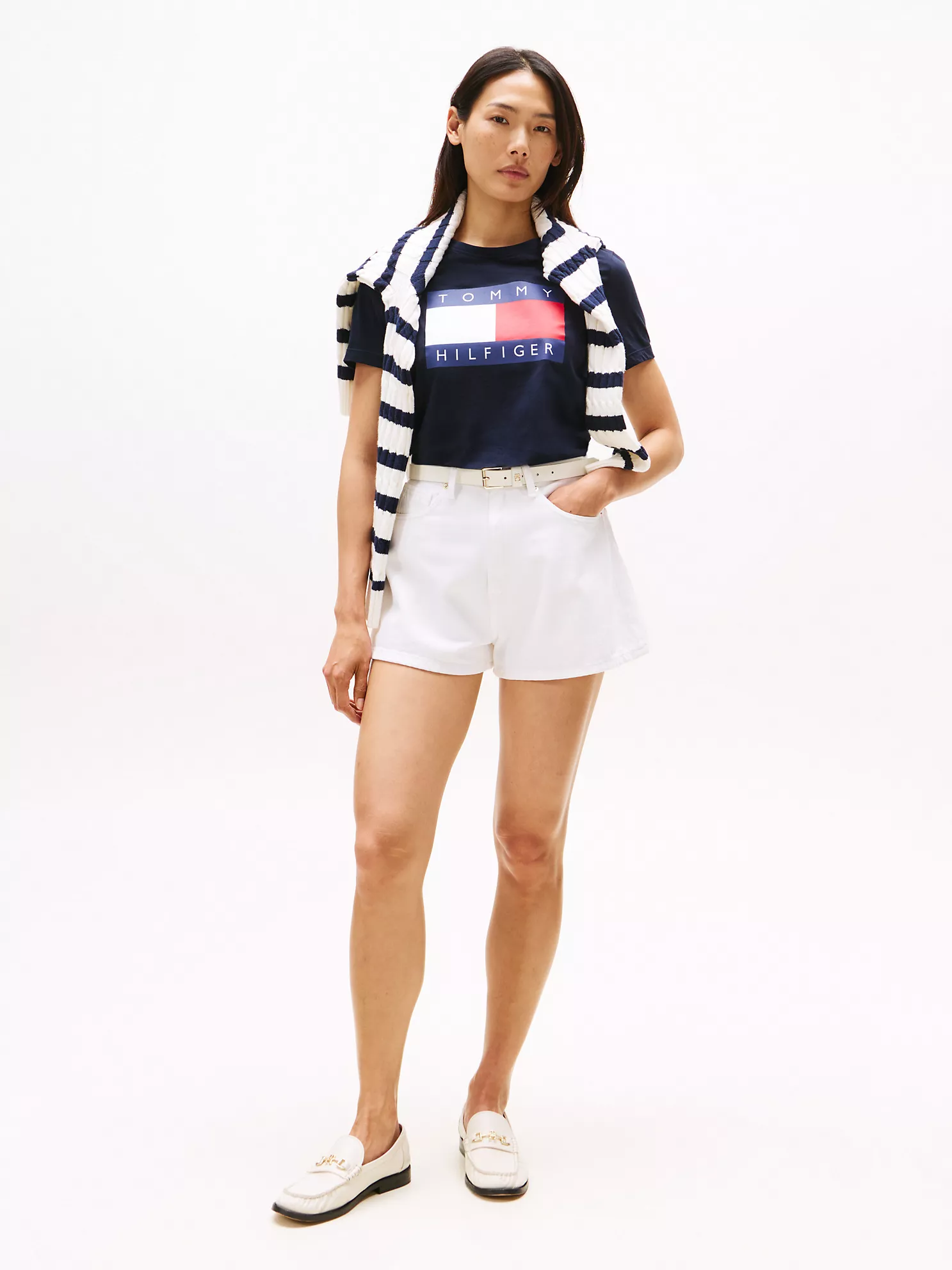 Heritage Flag Logo T-Shirt - Navy 8 Heritage Flag Logo T-Shirt
- Navy
