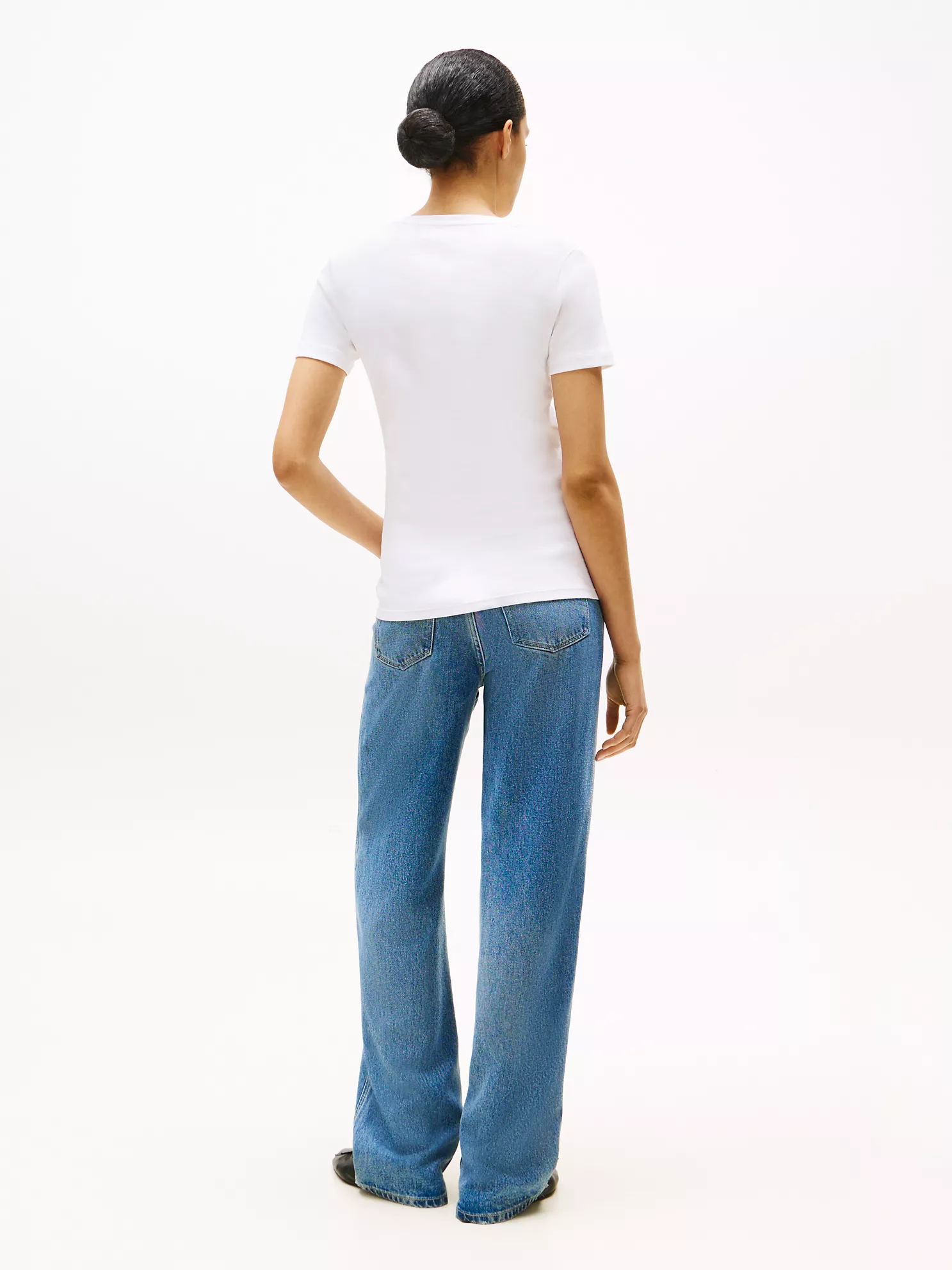 V-Neck Favorite T-Shirt - Optic White 9 V-Neck Favorite T-Shirt
- Optic White