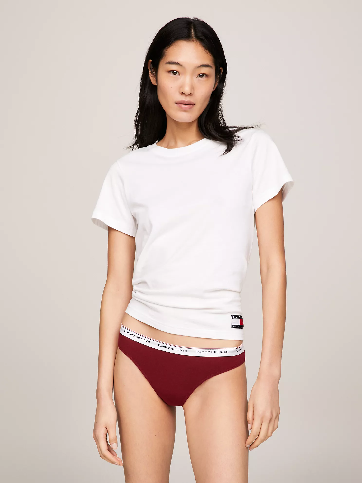 Logo Mix Thong 3-Pack - Rouge/Oat Milk/Black 7 Logo Mix Thong 3-Pack
- Rouge/Oat Milk/Black