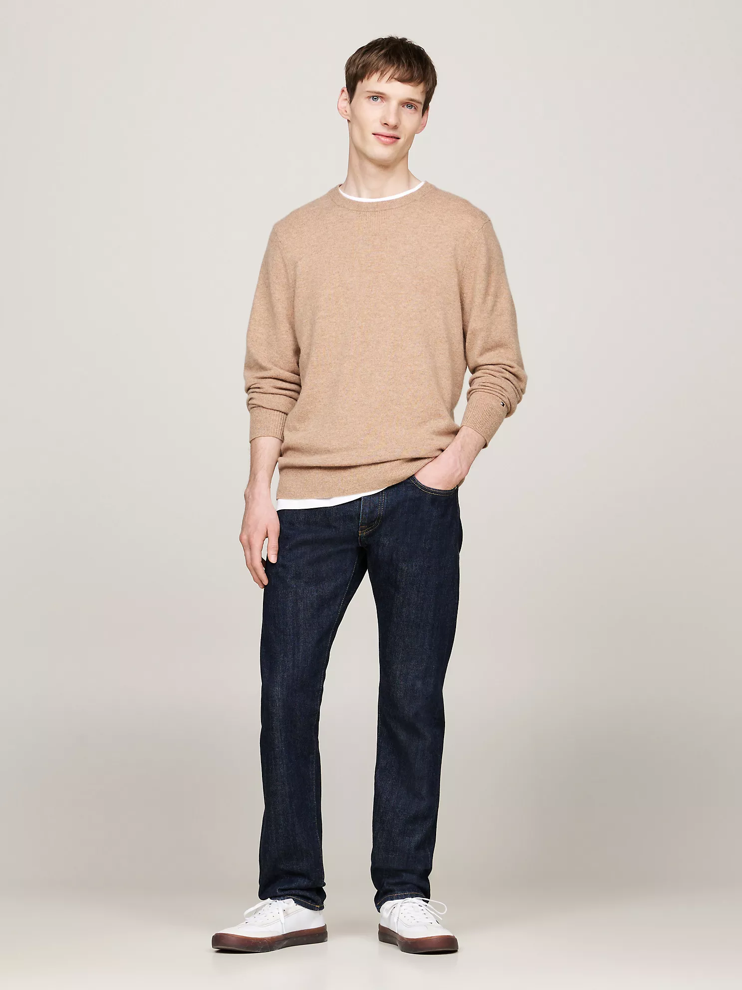 Solid Cashmere Sweater - Hickory 6 Solid Cashmere Sweater
- Hickory