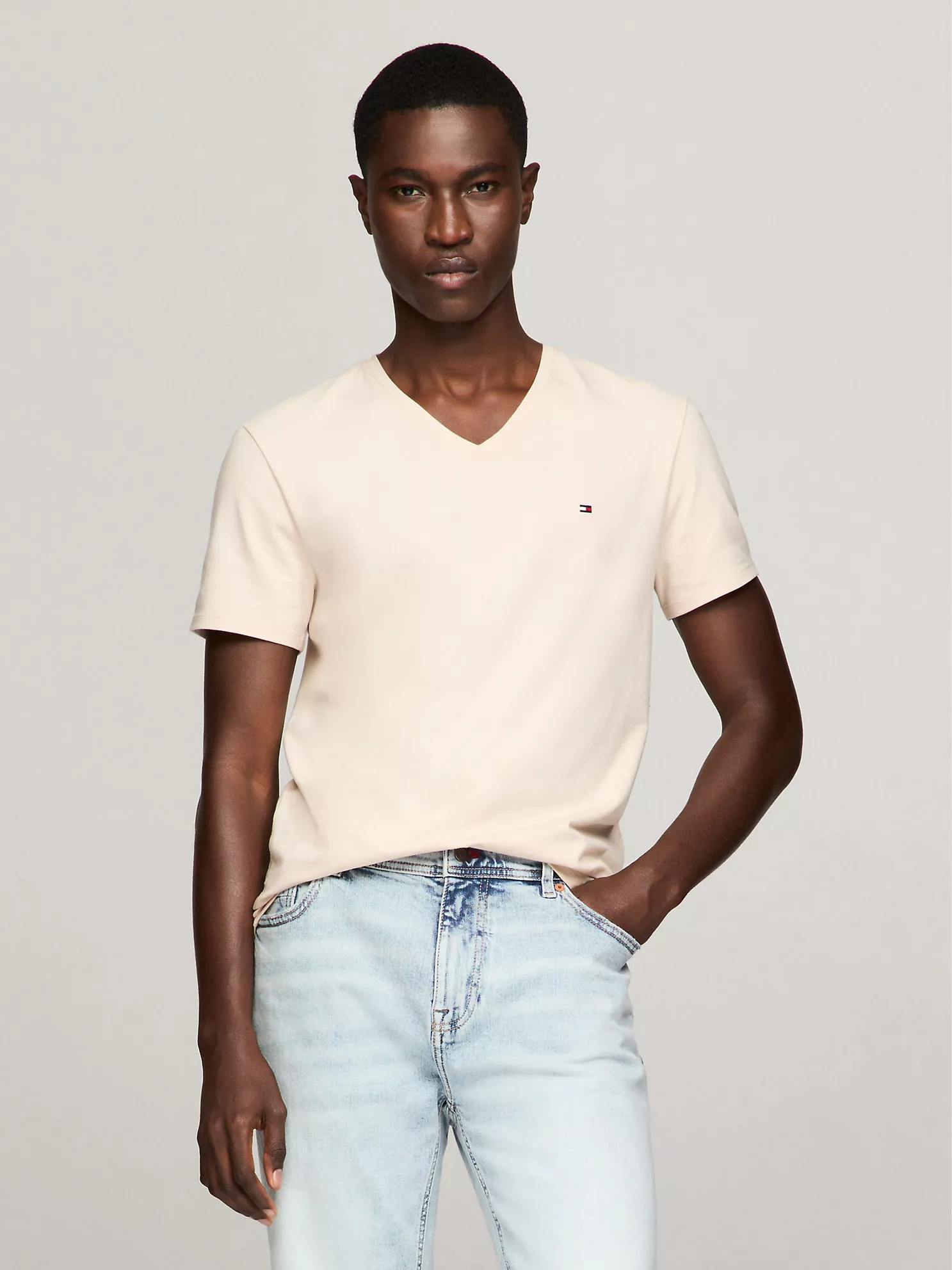 Slim Fit V-Neck T-Shirt - Cashmere Creme 6 Slim Fit V-Neck T-Shirt
- Cashmere Creme
