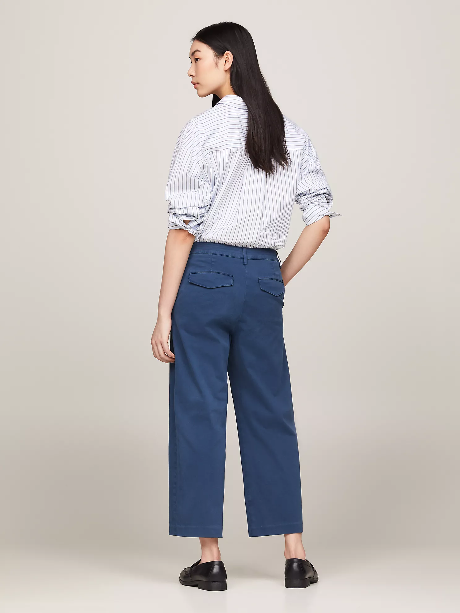 Relaxed Straight Fit Cropped Chino - Fossil Blue 9 Relaxed Straight Fit Cropped Chino
- Fossil Blue