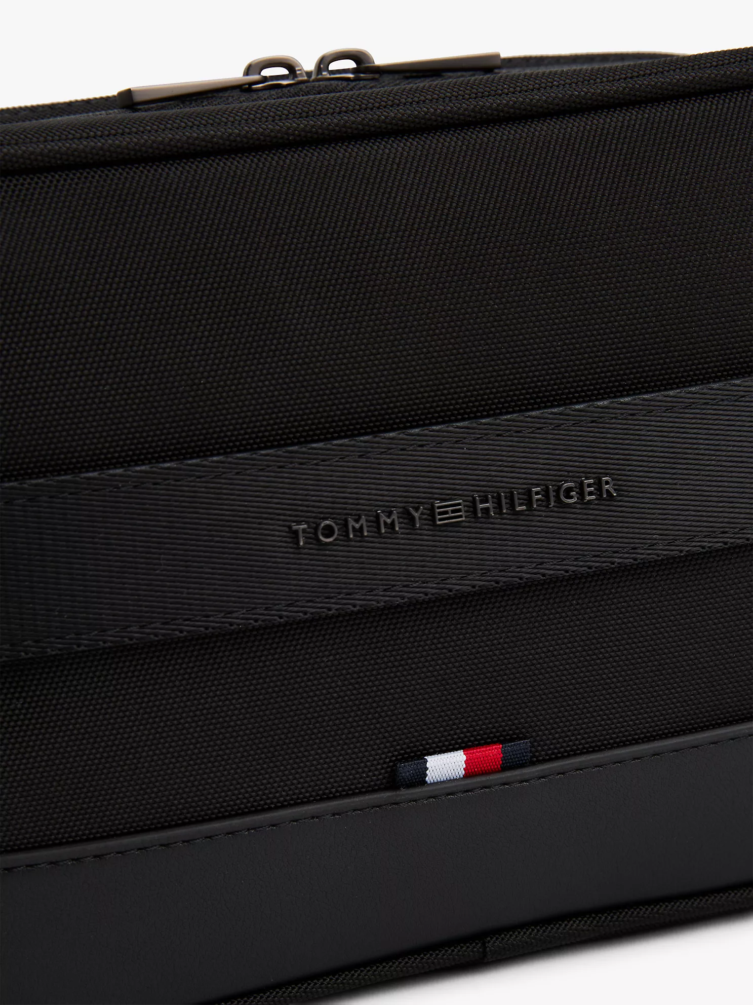 Logo Dopp Kit - Black 7 Logo Dopp Kit
- Black