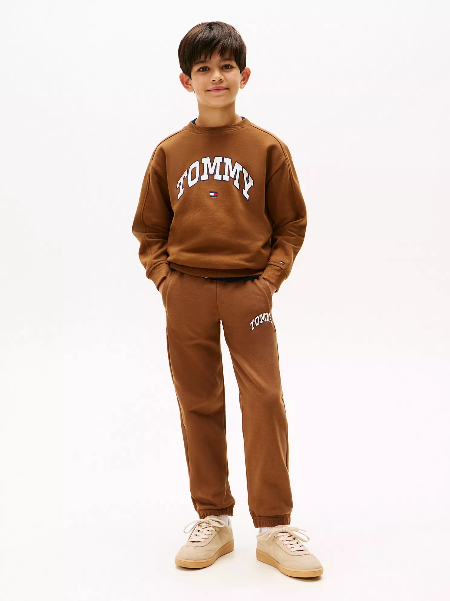 Kids' Varsity Logo Sweatpant - Pecan Nut 1 Kids' Varsity Logo Sweatpant
- Pecan Nut