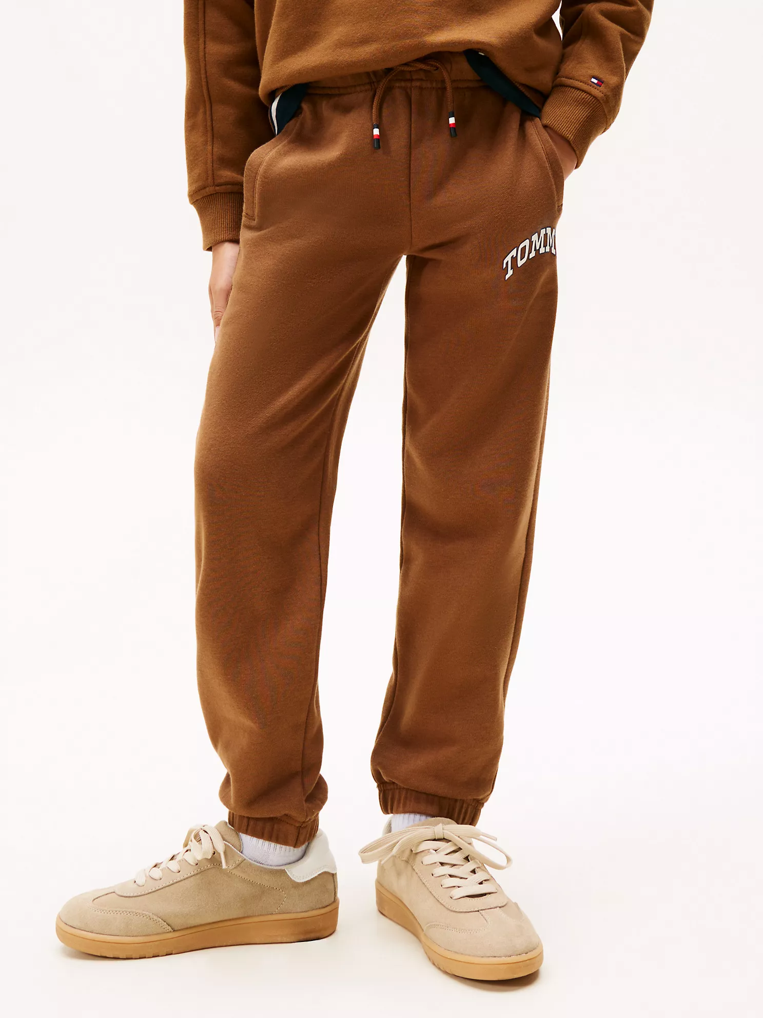 Kids' Varsity Logo Sweatpant - Pecan Nut 8 Kids' Varsity Logo Sweatpant
- Pecan Nut