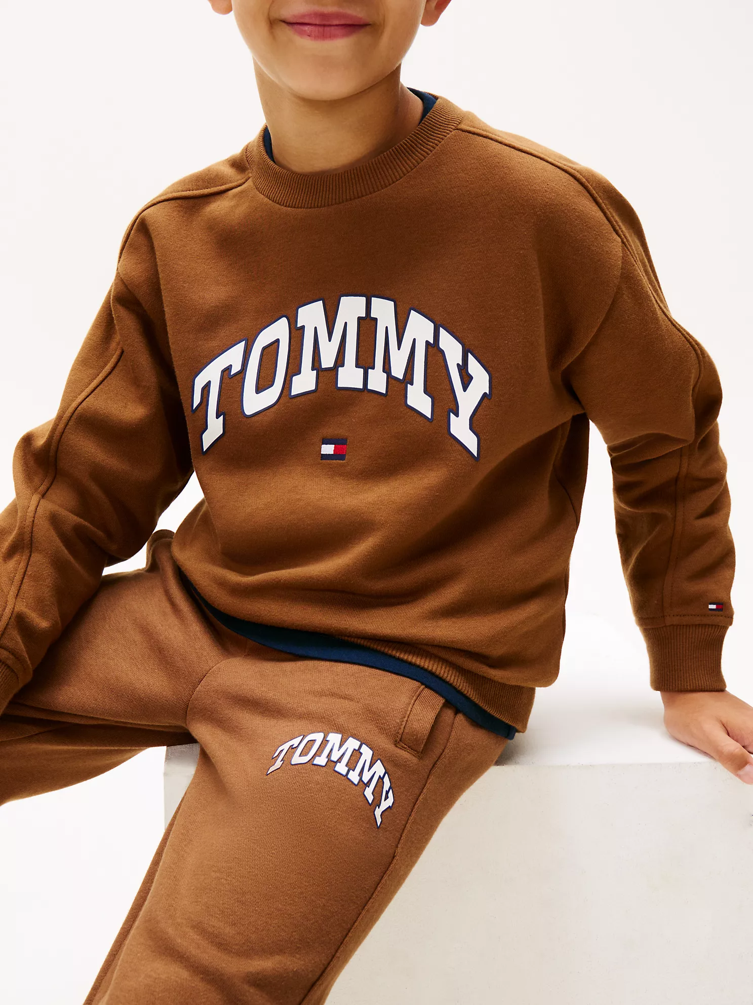 Kids' Varsity Logo Sweatpant - Pecan Nut 10 Kids' Varsity Logo Sweatpant
- Pecan Nut
