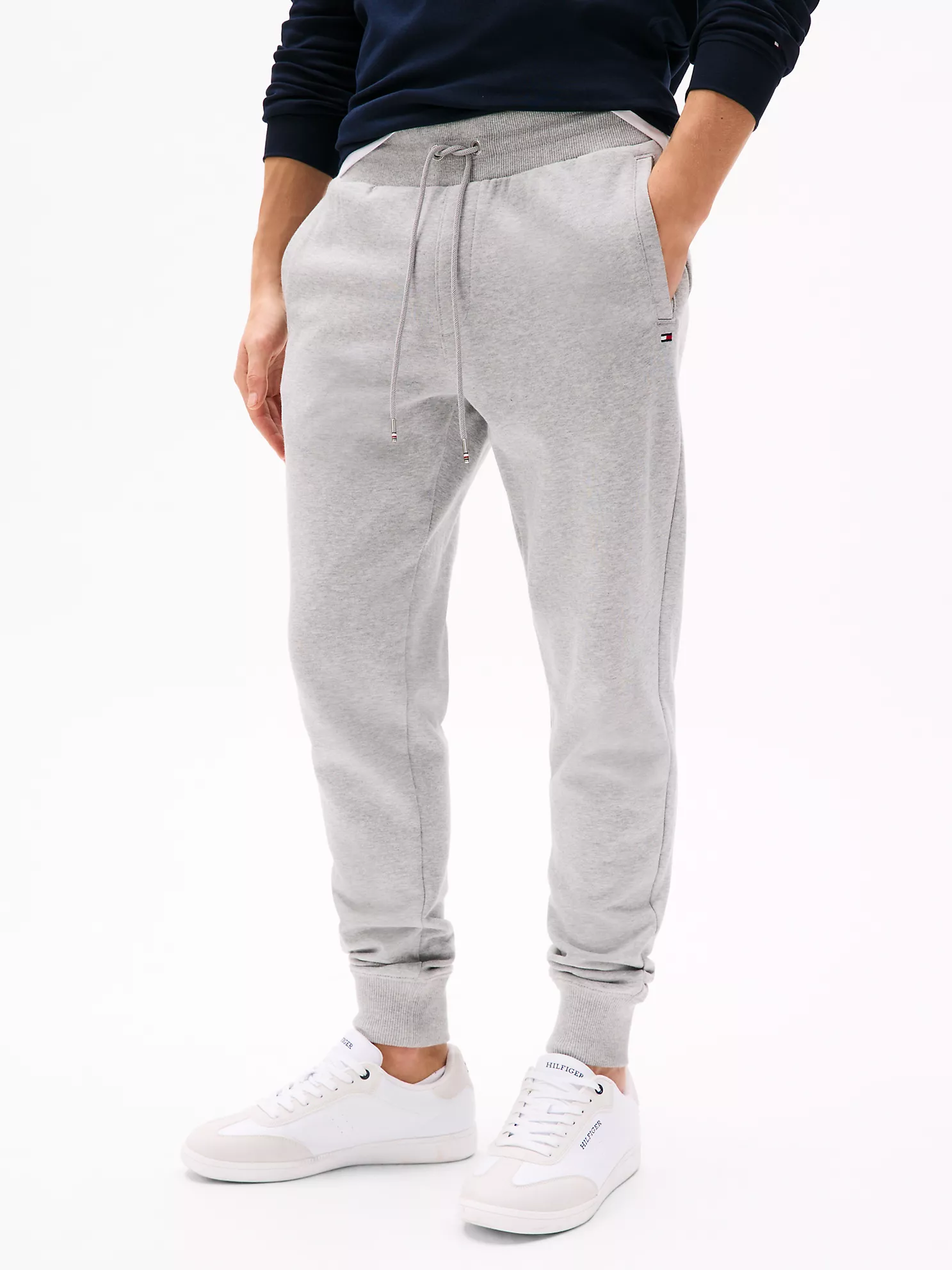 Logo Sweatpant - Grey Heather 6 Logo Sweatpant
- Grey Heather