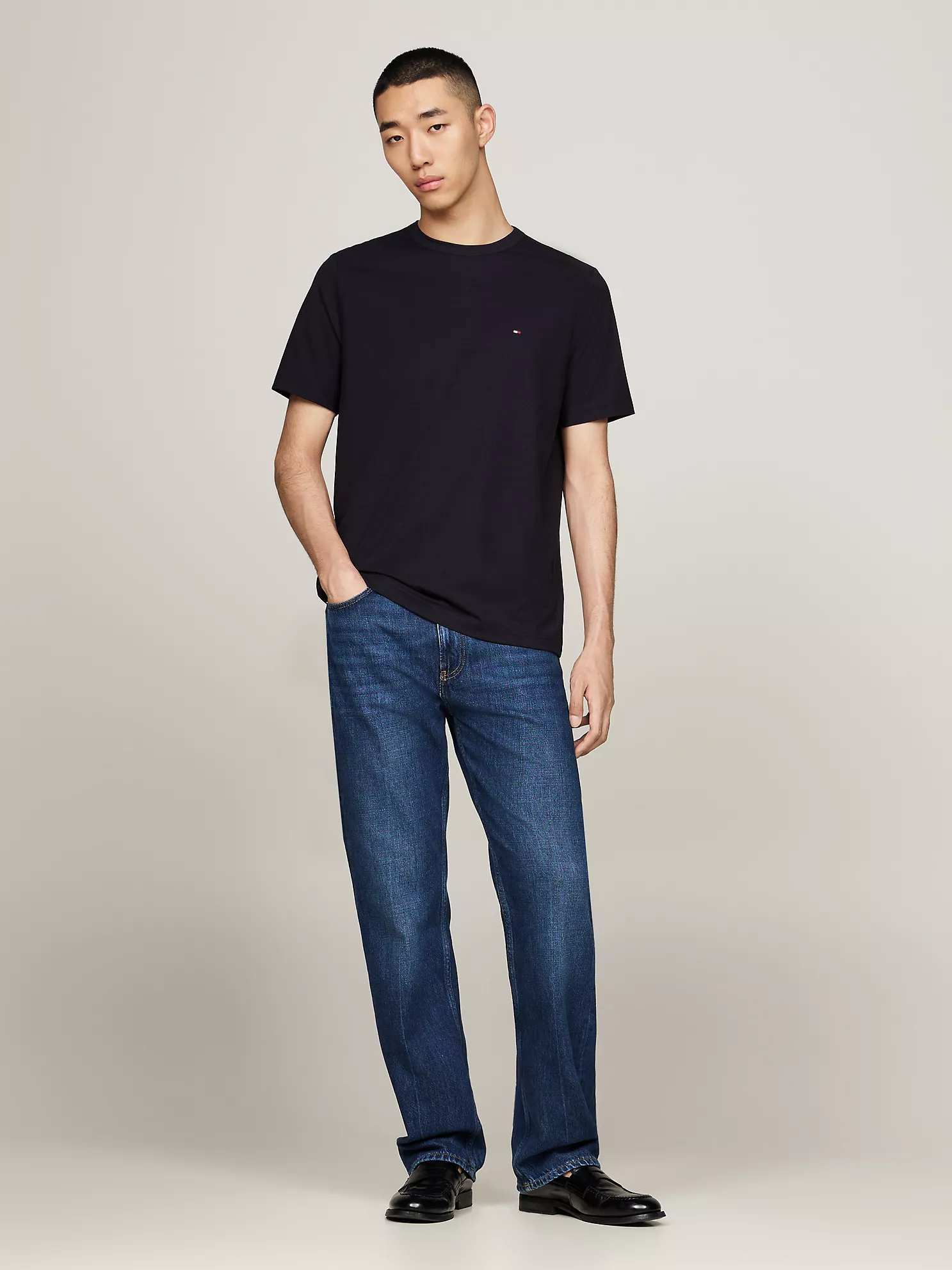 Solid Tech T-Shirt - Navy 6 Solid Tech T-Shirt
- Navy