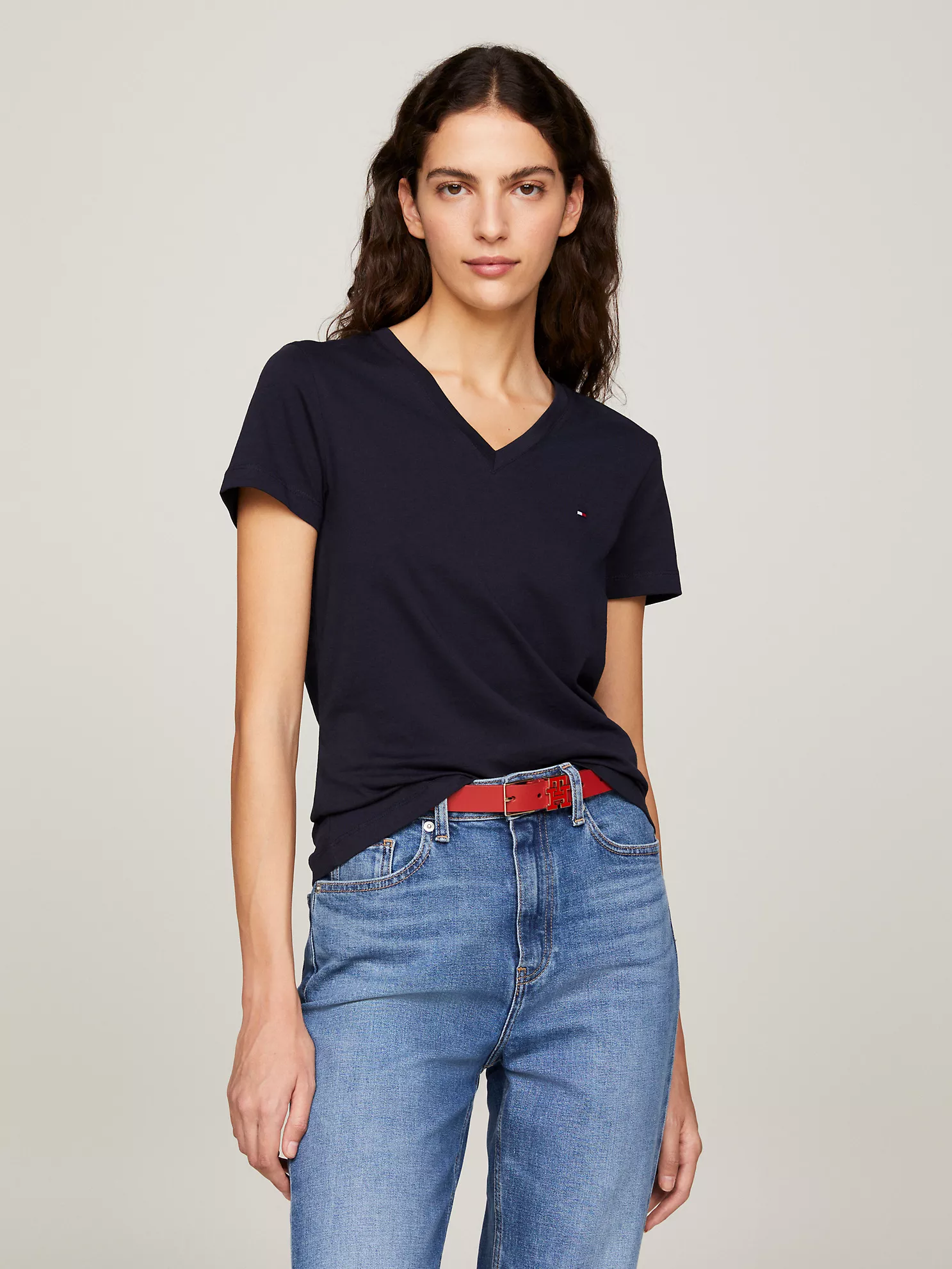 Essential V-Neck T-Shirt - Midnight 1 Essential V-Neck T-Shirt
- Midnight