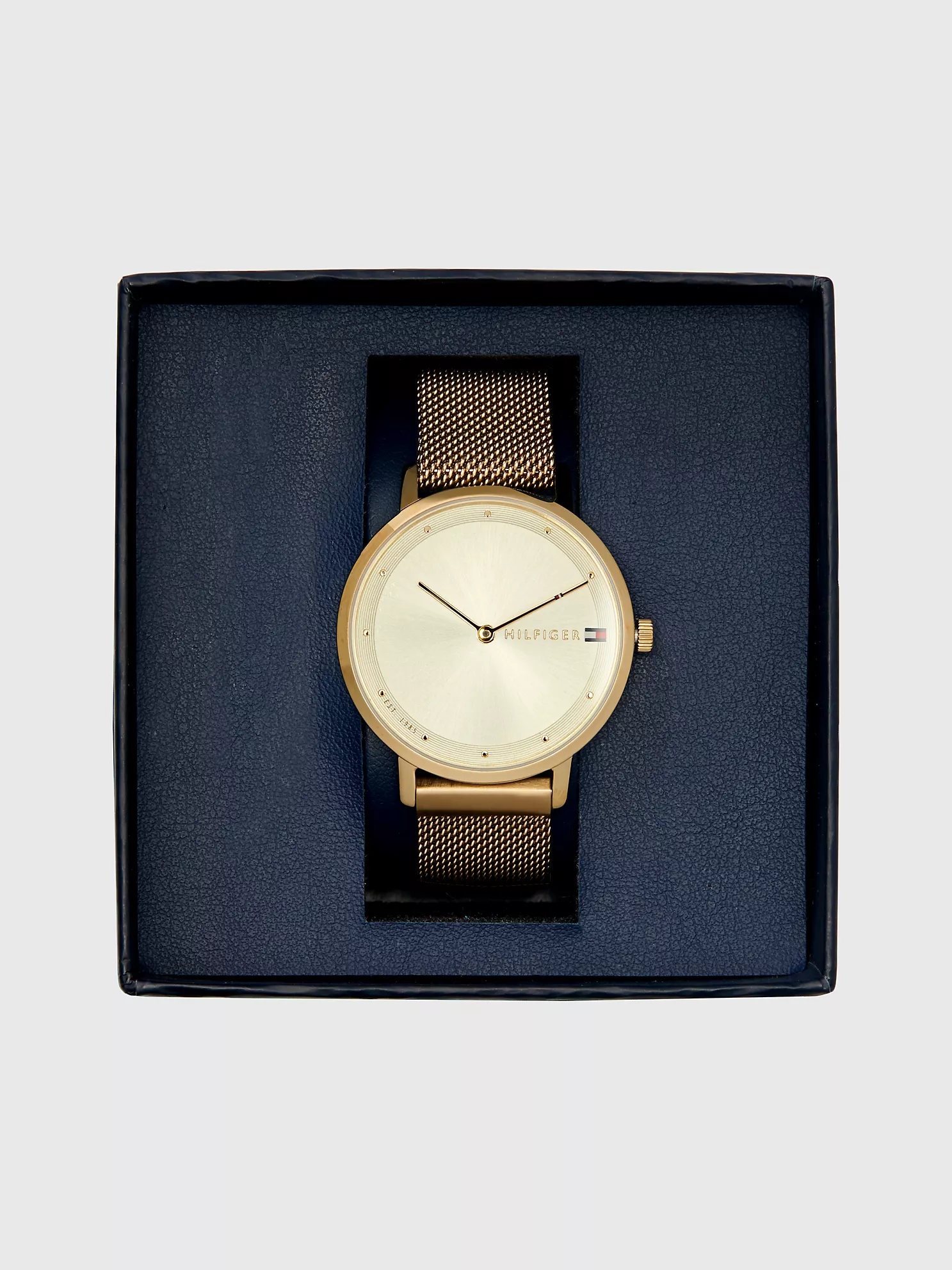 Gold Watch with Magnetic Strap - Gold 7 Gold Watch with Magnetic Strap
- Gold