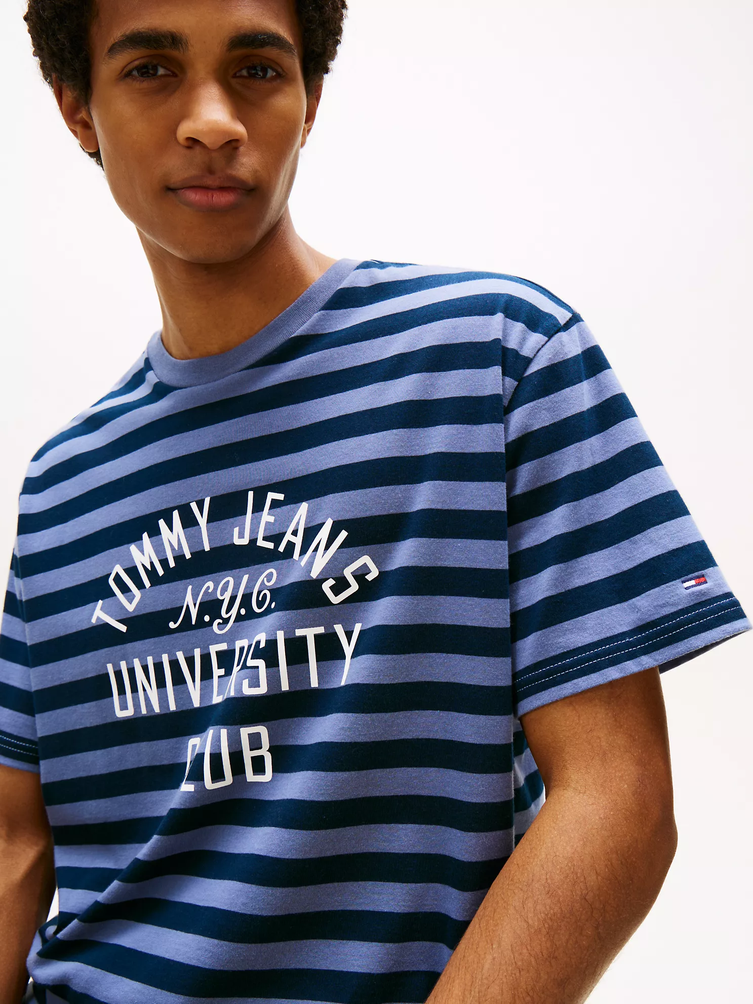 Tommy Jeans Stripe Graphic Logo T-Shirt - Navy/Blue Moment 7 Tommy Jeans Stripe Graphic Logo T-Shirt
- Navy/Blue Moment