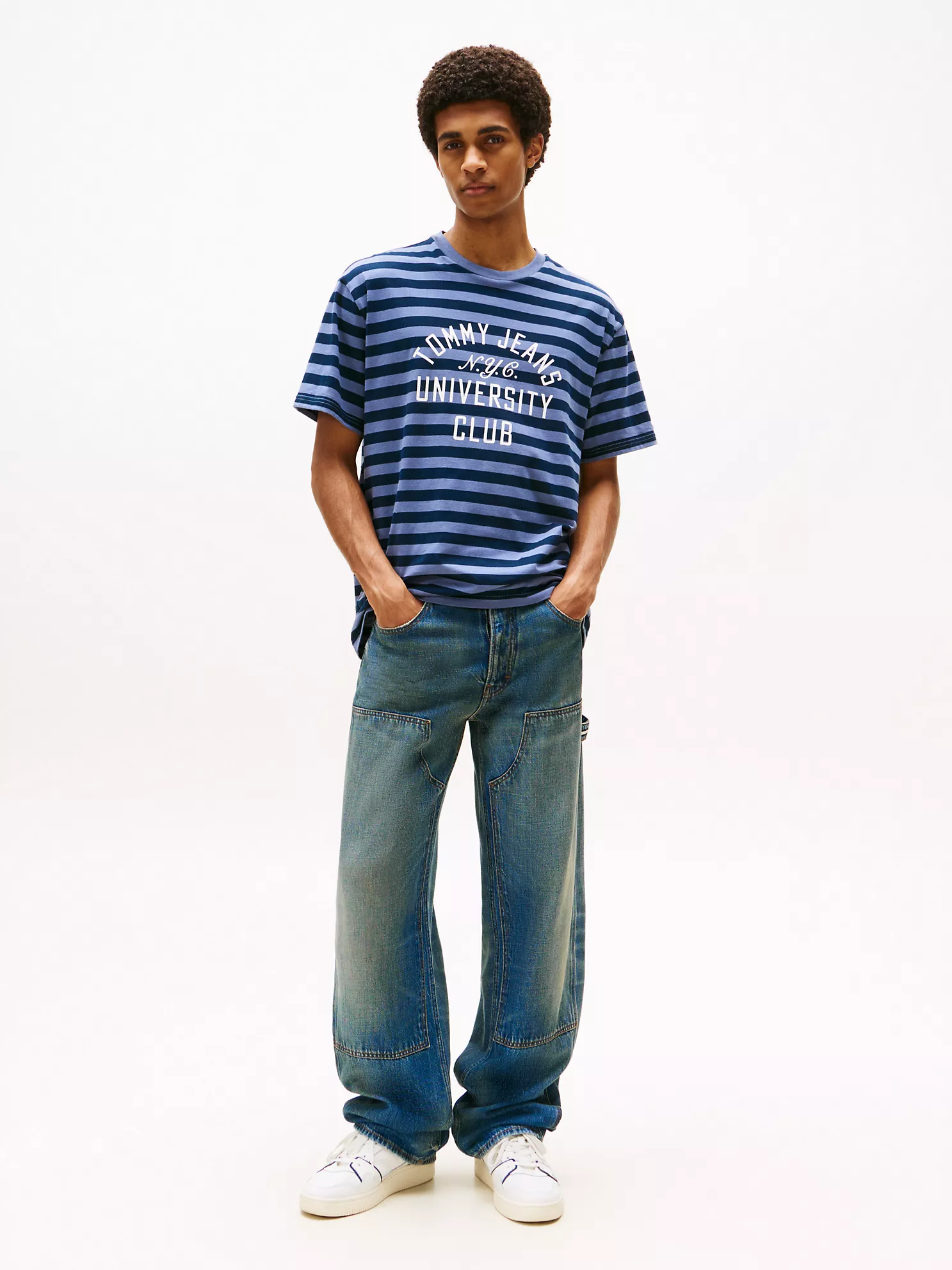 Tommy Jeans Stripe Graphic Logo T-Shirt - Navy/Blue Moment 8 Tommy Jeans Stripe Graphic Logo T-Shirt
- Navy/Blue Moment