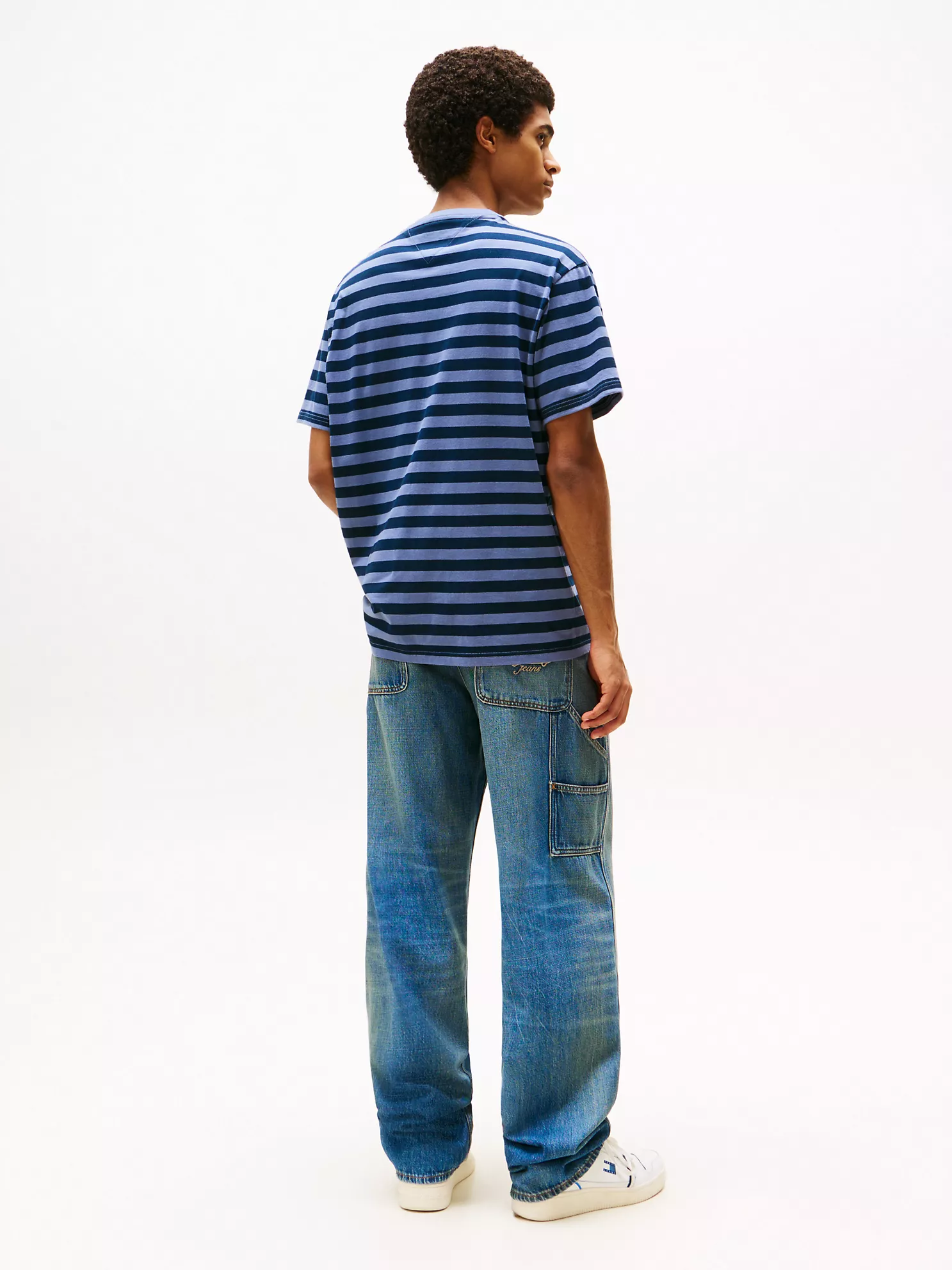 Tommy Jeans Stripe Graphic Logo T-Shirt - Navy/Blue Moment 9 Tommy Jeans Stripe Graphic Logo T-Shirt
- Navy/Blue Moment