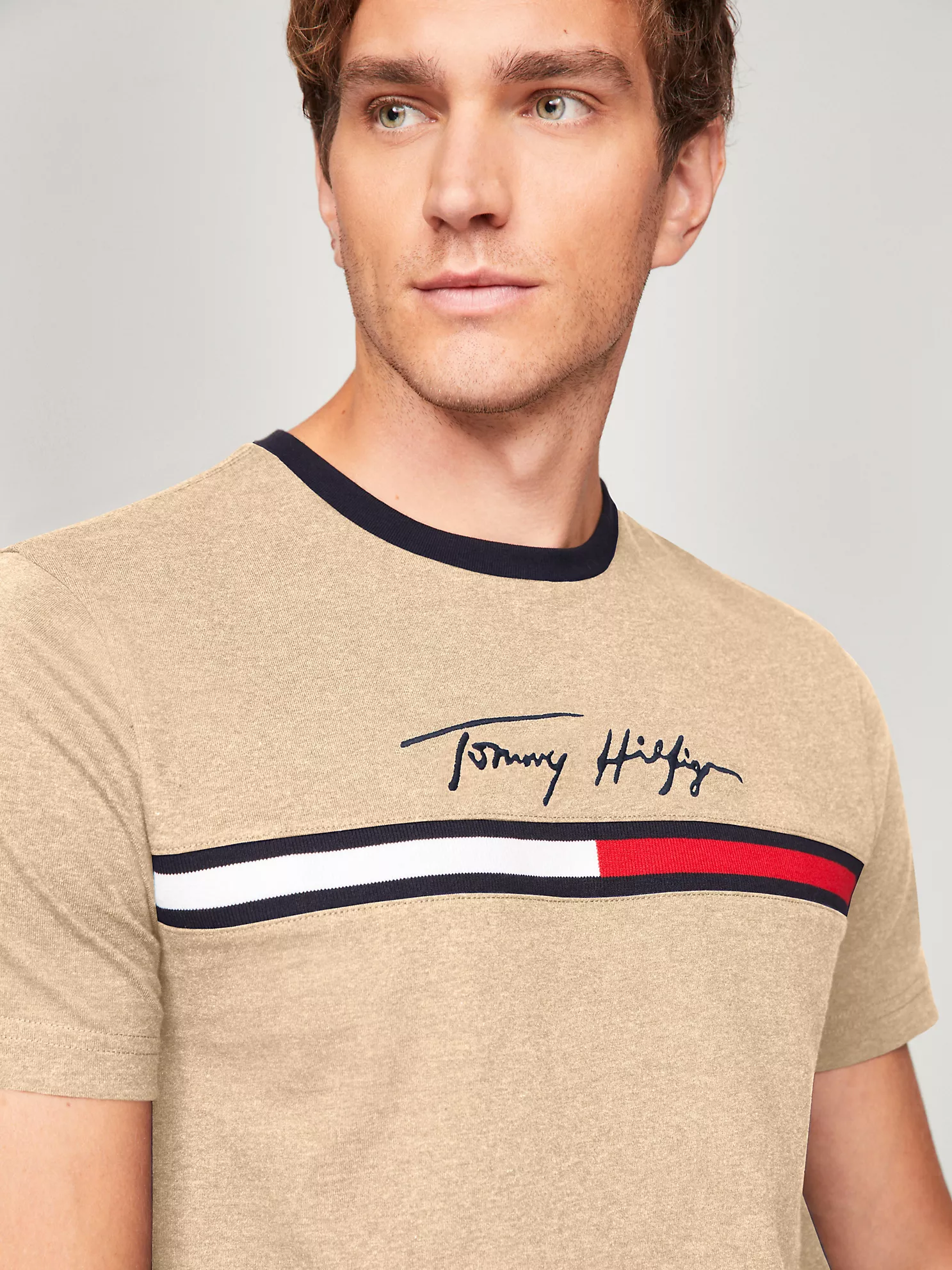 Hilfiger Signature Flag Logo T-Shirt - Beige Heather 7 Hilfiger Signature Flag Logo T-Shirt
- Beige Heather