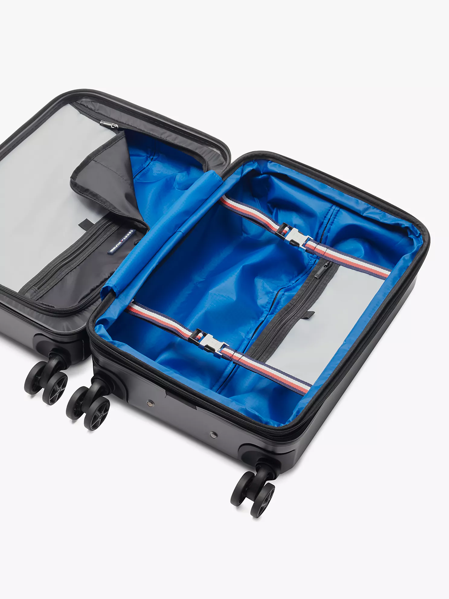 21" Hardcase Spinner Luggage - Black 10 21" Hardcase Spinner Luggage
- Black
