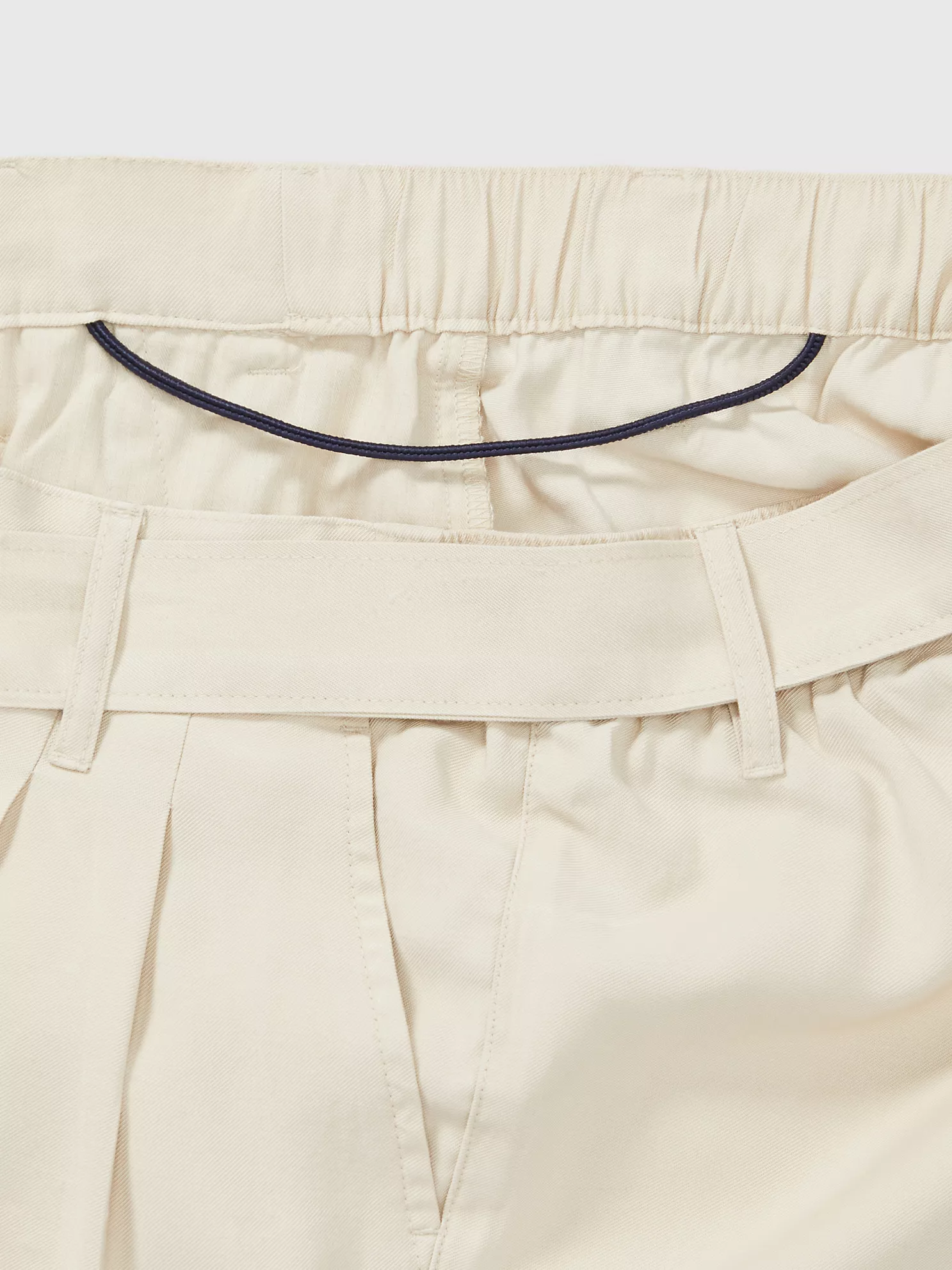 Seated Fit Belted Short - Mudstone 6 Seated Fit Belted Short
- Mudstone