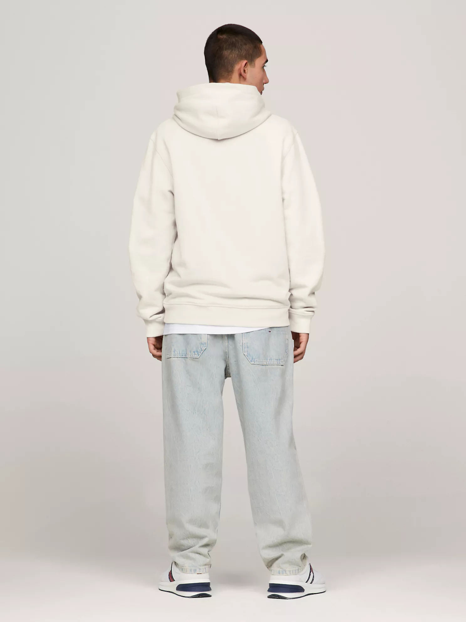 Tommy Jeans Bold Logo Hoodie - Newsprint 9 Tommy Jeans Bold Logo Hoodie
- Newsprint