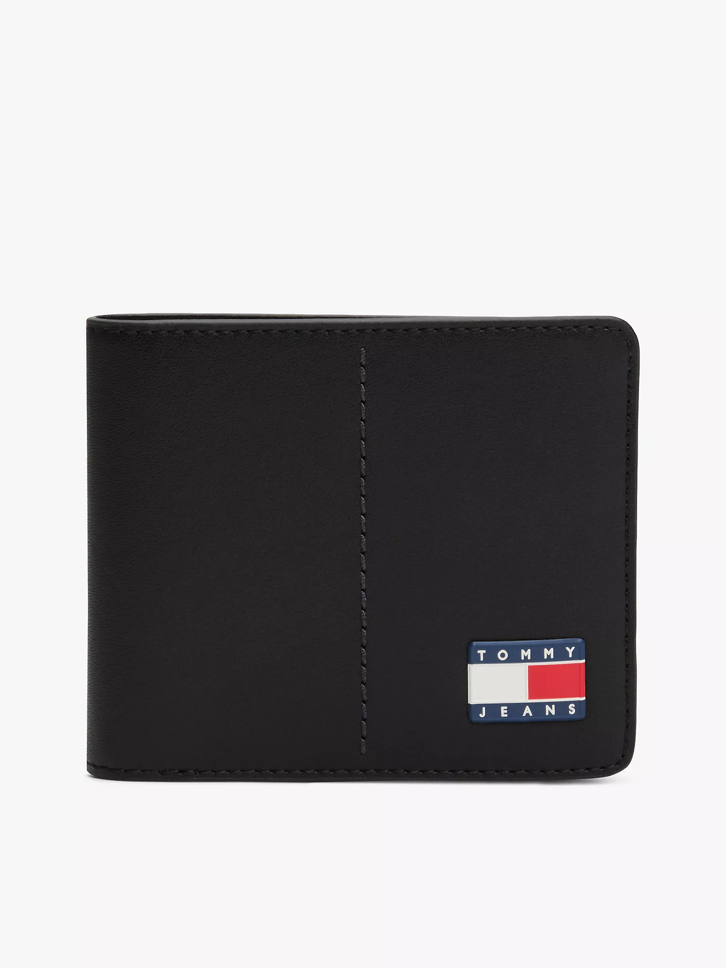Tommy Jeans Badge Logo Wallet
         - Black