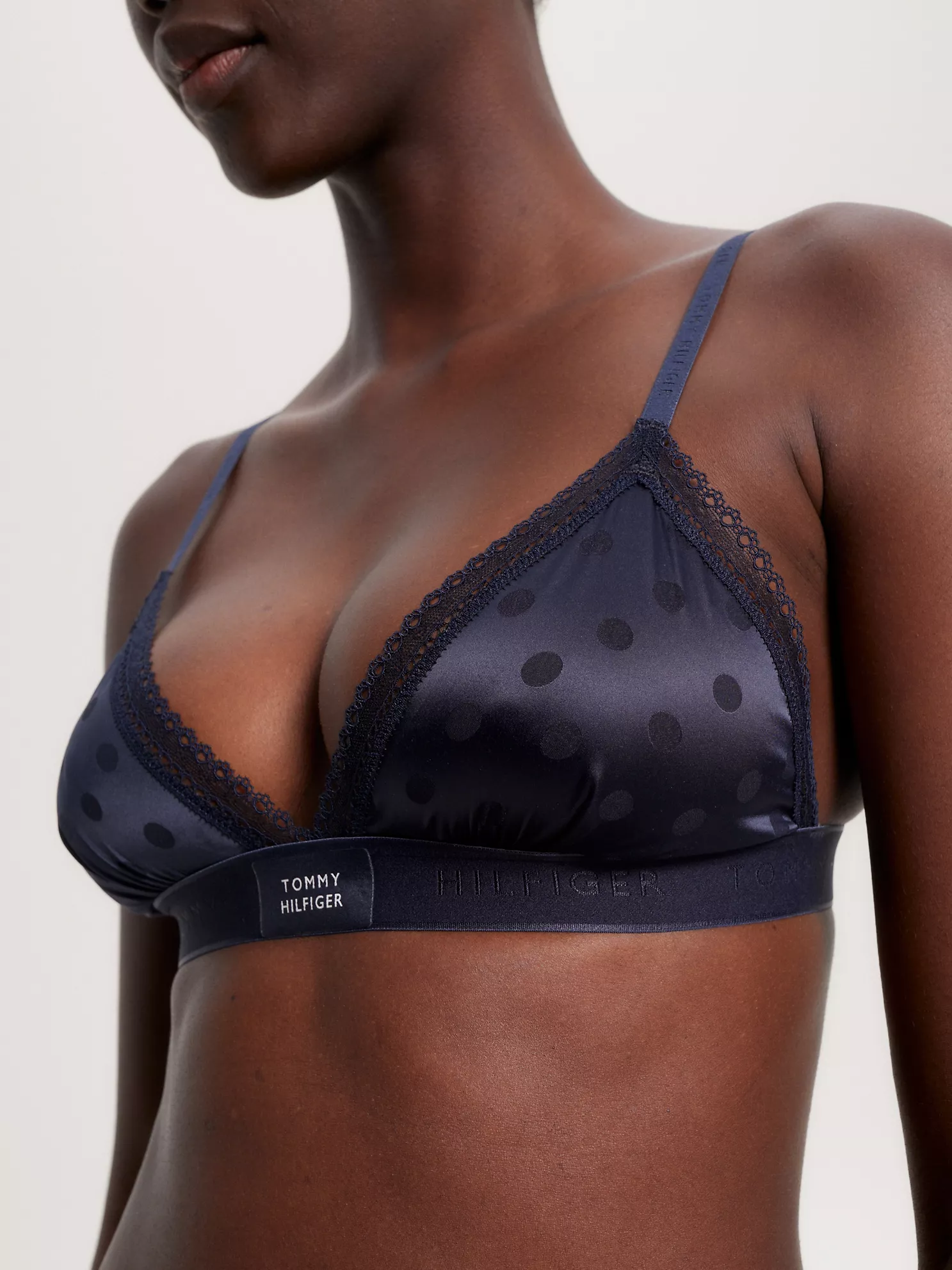 Logo Lace Sateen Triangle Bra - Navy 7 Logo Lace Sateen Triangle Bra
- Navy