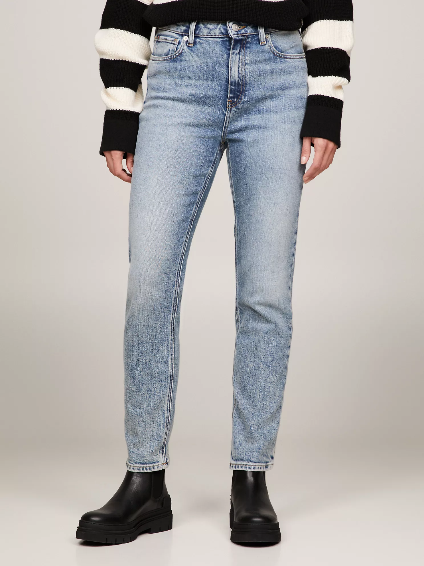 High-Rise Slim Fit Cigarette Jean - Medium Wash 1 High-Rise Slim Fit Cigarette Jean
- Medium Wash