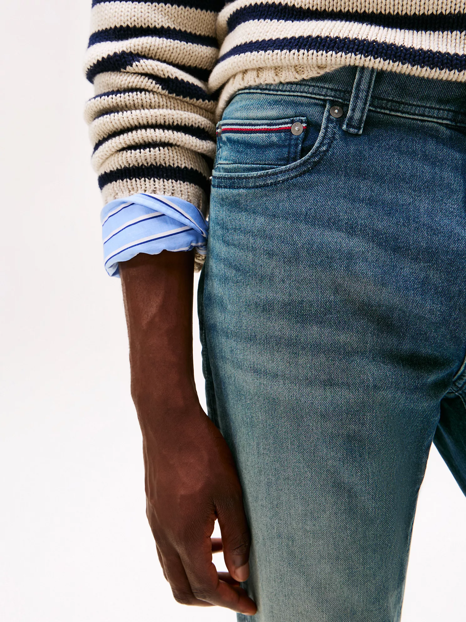 Stretch Straight Jean - Mid Blue Wash Denim 8 Stretch Straight Jean
- Mid Blue Wash Denim
