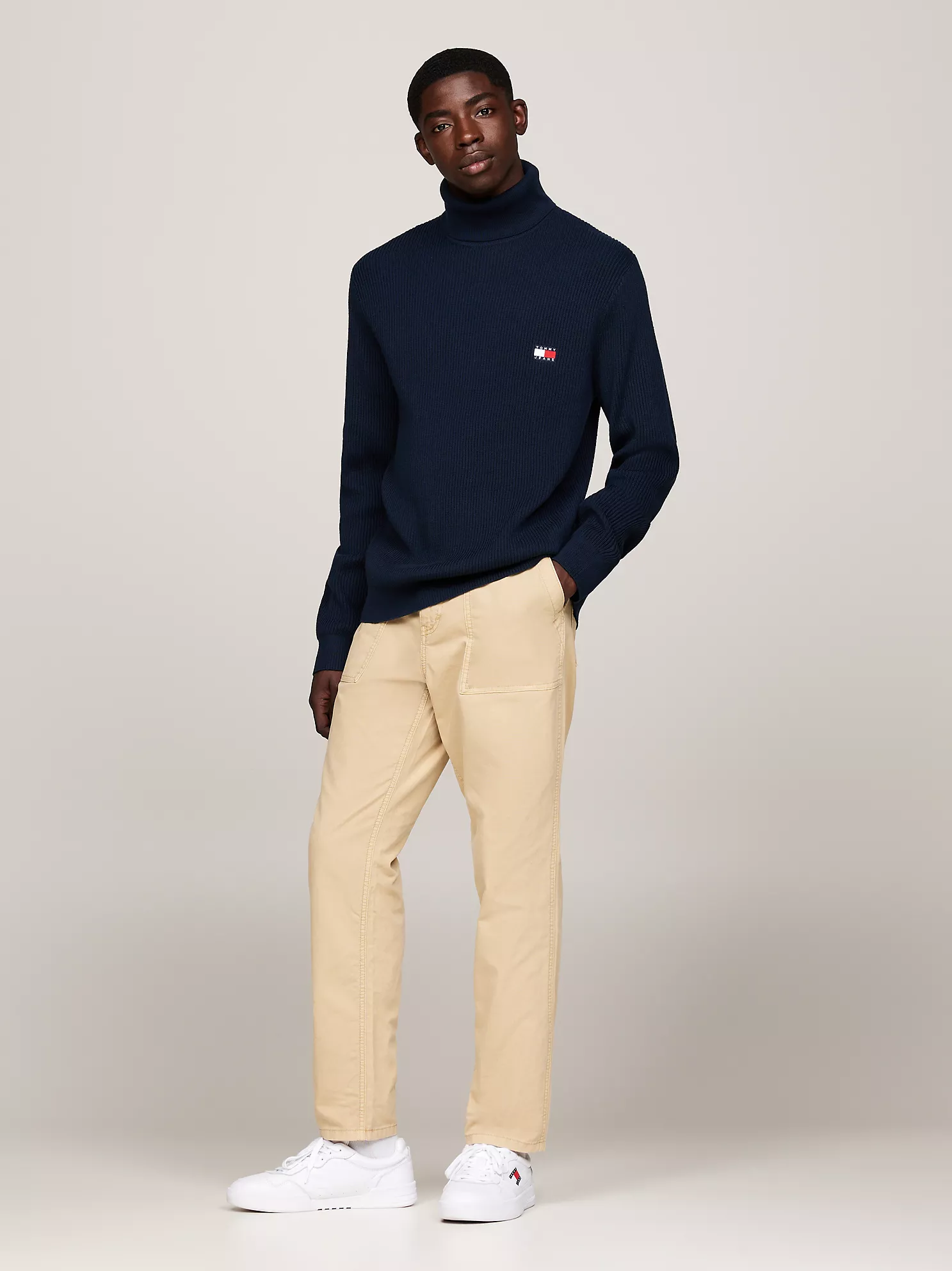 Tommy Jeans Relaxed-Tapered Canvas Chino
         - Gentle Gold