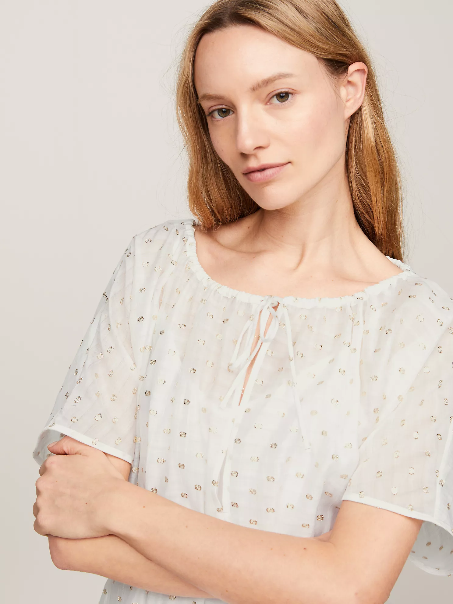 Fil Coupe Midi Dress - Fil Coupe White/Gold 6 Fil Coupe Midi Dress
- Fil Coupe White/Gold
