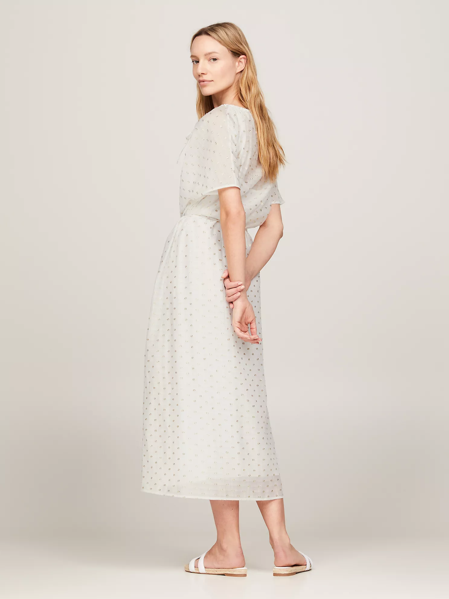 Fil Coupe Midi Dress - Fil Coupe White/Gold 8 Fil Coupe Midi Dress
- Fil Coupe White/Gold