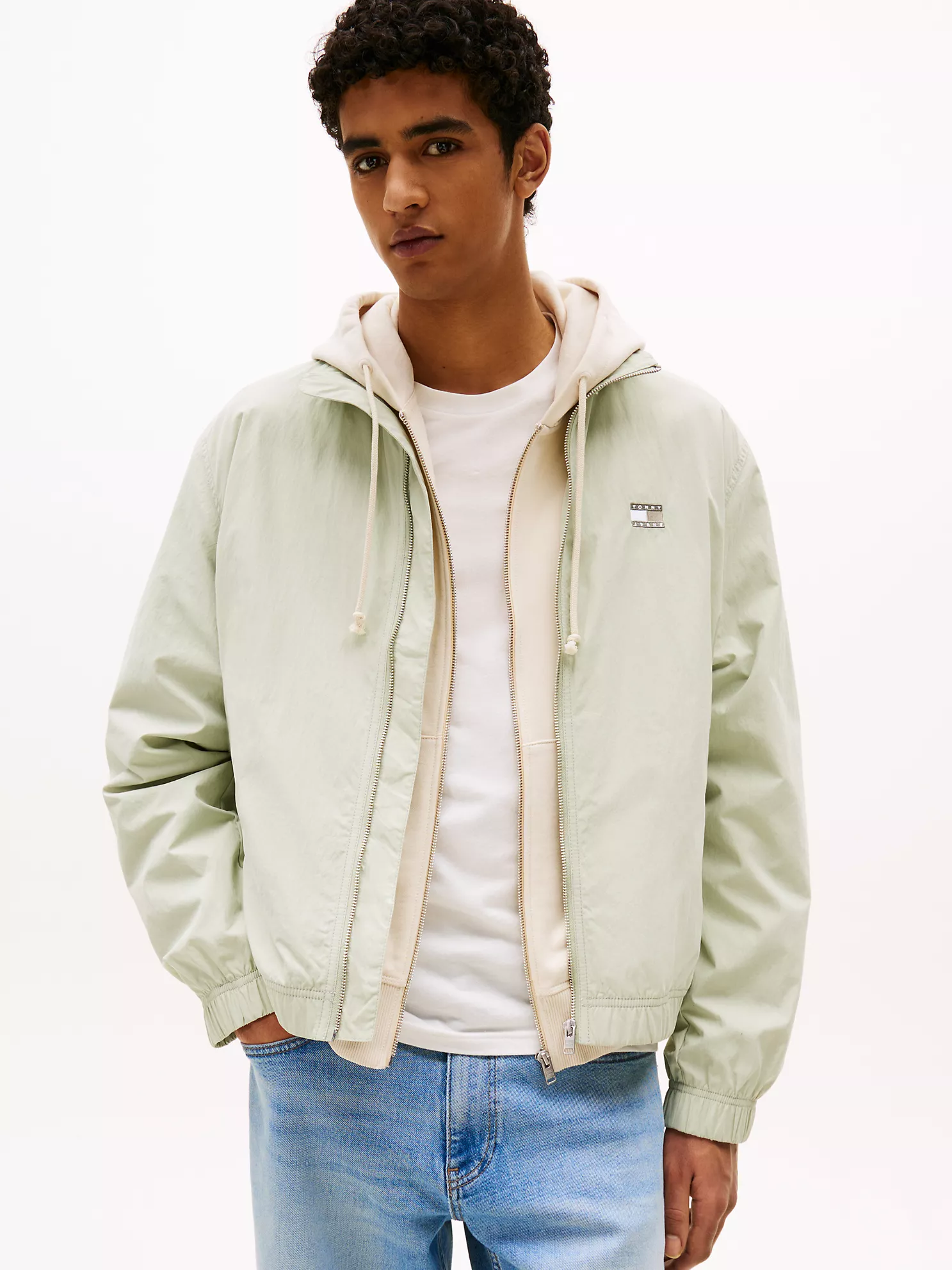 Tommy Jeans Water-Repellent Jacket - Misty Sage 1 Tommy Jeans Water-Repellent Jacket
- Misty Sage