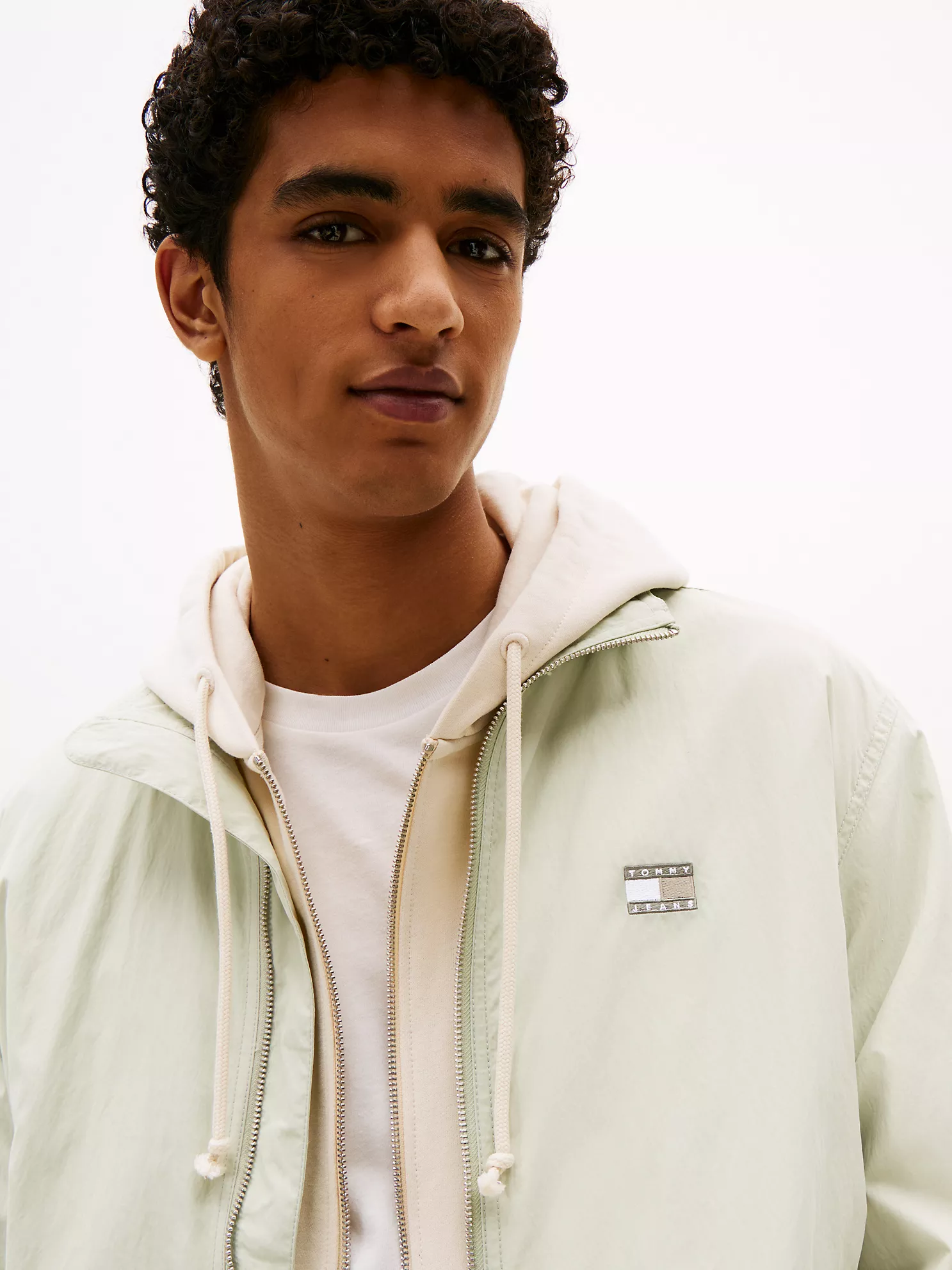 Tommy Jeans Water-Repellent Jacket - Misty Sage 7 Tommy Jeans Water-Repellent Jacket
- Misty Sage
