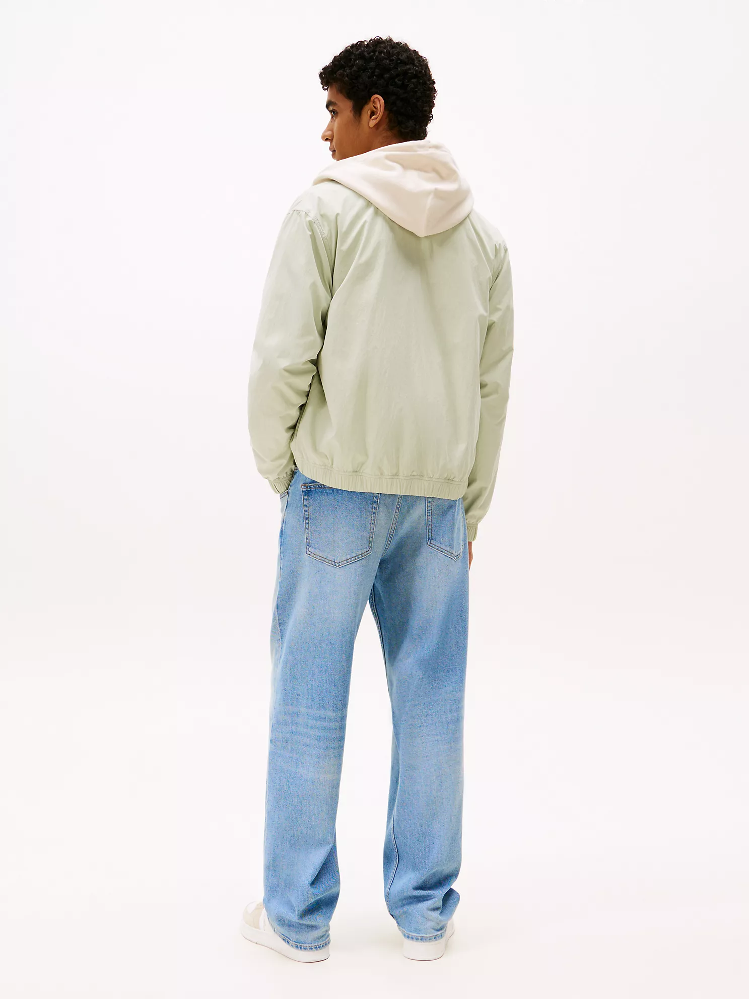 Tommy Jeans Water-Repellent Jacket - Misty Sage 9 Tommy Jeans Water-Repellent Jacket
- Misty Sage