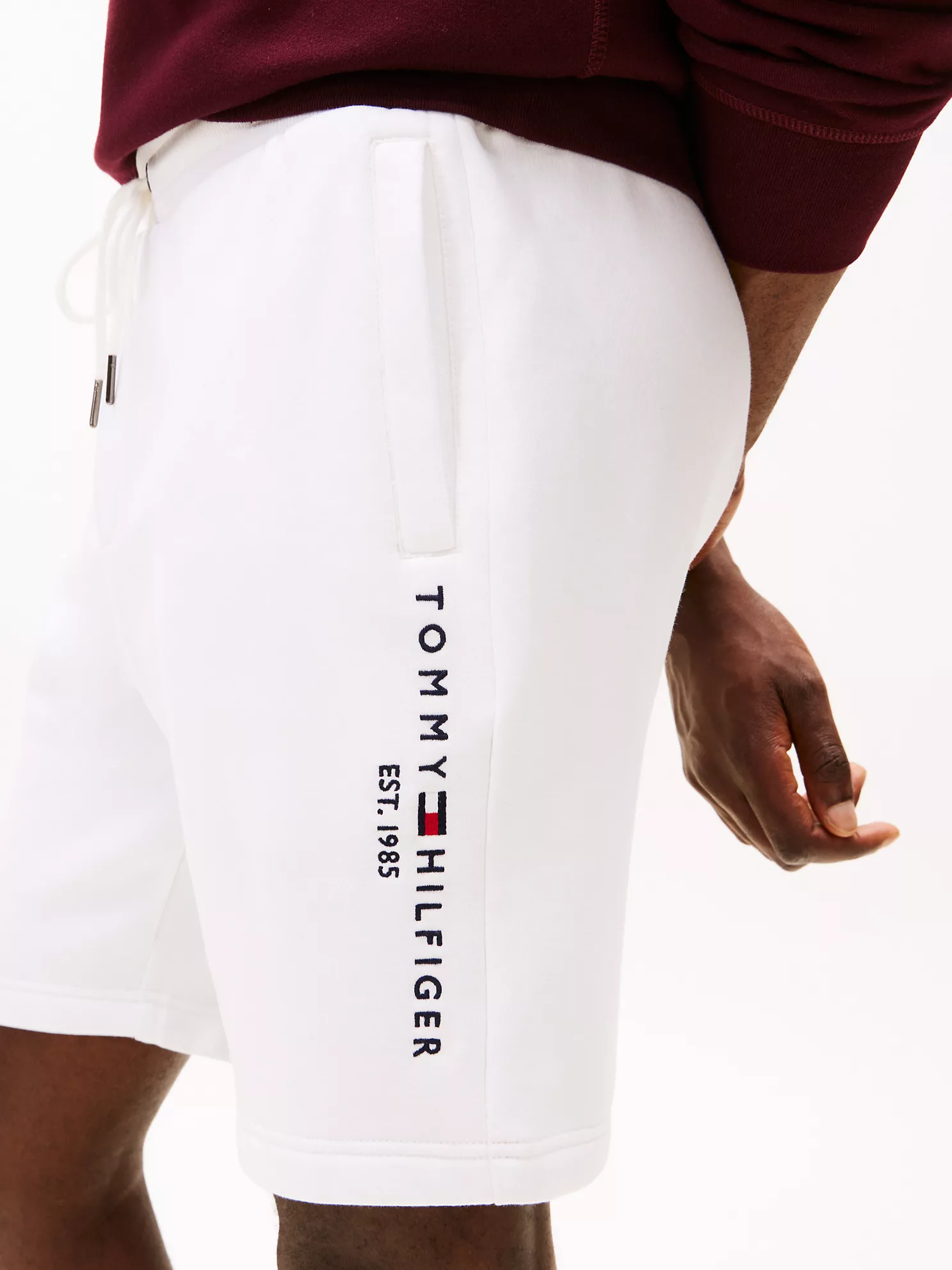 Embroidered Tommy Logo Sweatshort - Fresh White 8 Embroidered Tommy Logo Sweatshort
- Fresh White