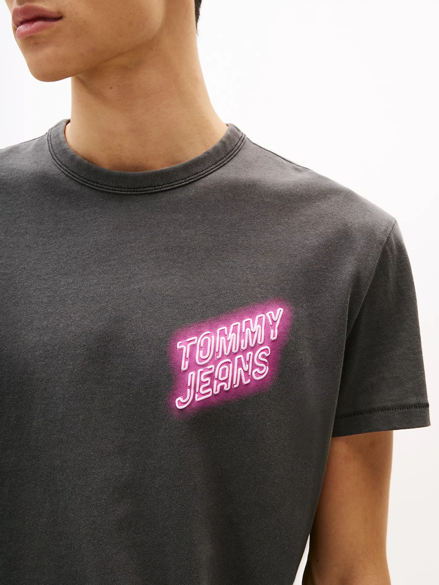 Tommy Jeans Neon Logo T-Shirt - Black 7 Tommy Jeans Neon Logo T-Shirt
- Black