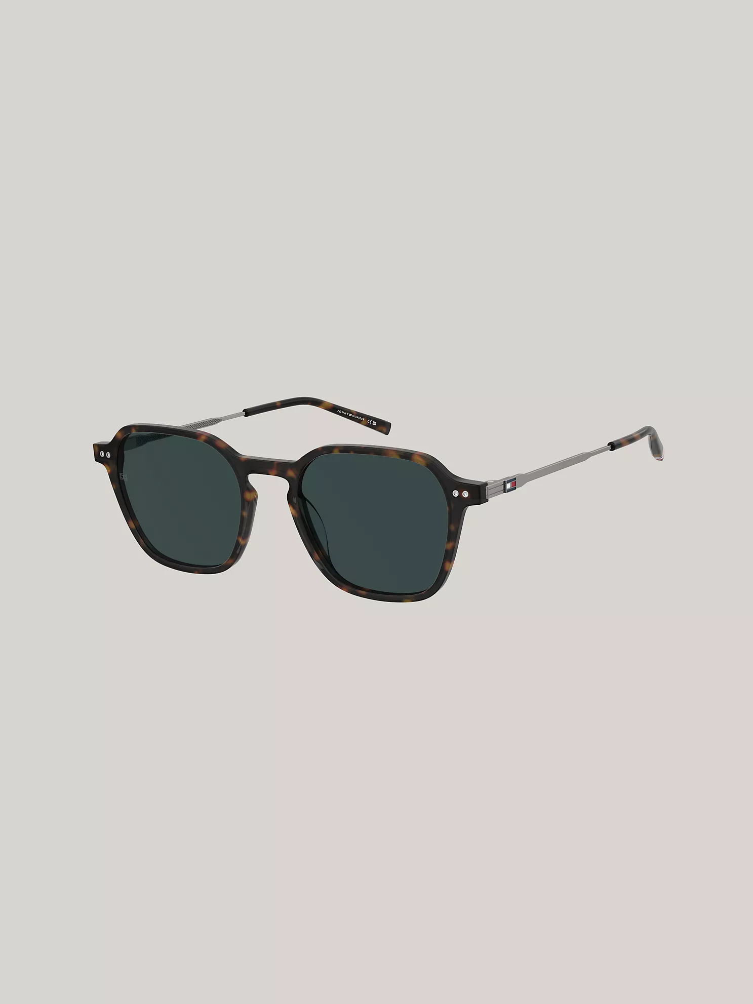 Modern Prep Oval Sunglasses - Havana 1 Modern Prep Oval Sunglasses
- Havana