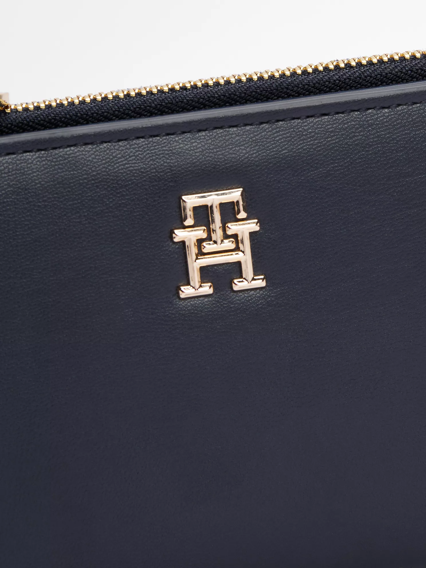 Tommy Monogram Slim Wallet - Space Blue 7 Tommy Monogram Slim Wallet
- Space Blue