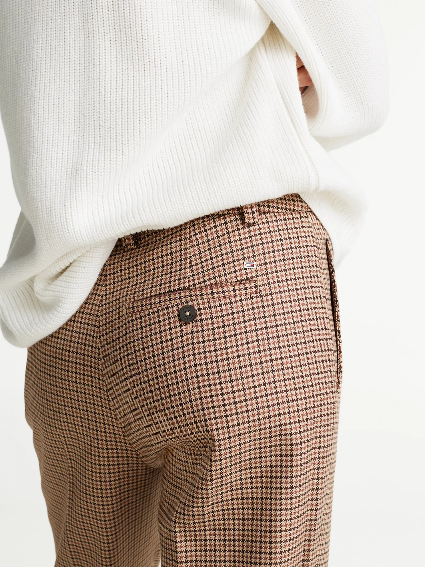 Check Print Slim Straight Leg Pant - Brown Houndstooth 9 Check Print Slim Straight Leg Pant
- Brown Houndstooth